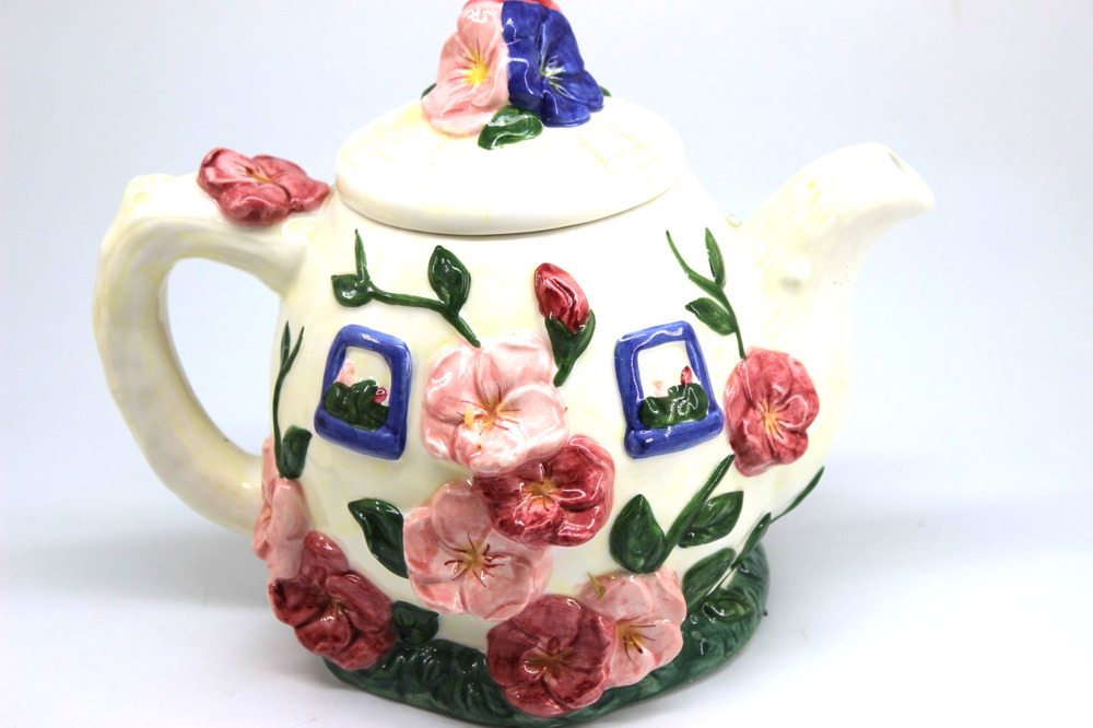 Russ Pansy Decorative Tea Pot 3D Raised House Flowers Bees White Pink Yellow